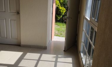 RENTO CASA EN VILLAS DEL CAMPO CALIMAYA