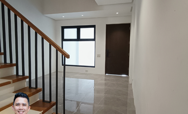 For Sale‼️ Modern Townhouse near EDSA Muñoz • S&R Congressional Avenue