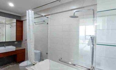 DISEWAKAN APARTEMEN 3BR DI KEMANG VILLAGE