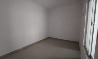 Rumah cluster 2 lt cantik, murah dan siap huni lokasi dekat Jalan Soekarno Hatta