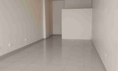 Alquiler de local comercial en centro comercial World Trade Center