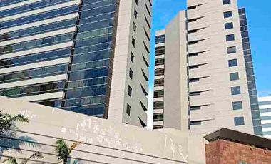 Alquiler de local comercial en centro comercial World Trade Center