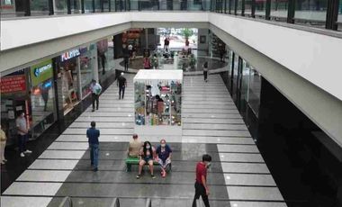 Alquiler de local comercial en centro comercial World Trade Center