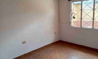 VENDO CASA CERCA AL COLEGIO DIVINO NIÑO VILLA FLOR 4 PLANTAS CASA PROVENZA