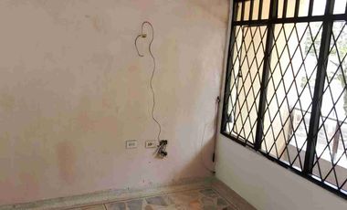 VENDO CASA CERCA AL COLEGIO DIVINO NIÑO VILLA FLOR 4 PLANTAS CASA PROVENZA