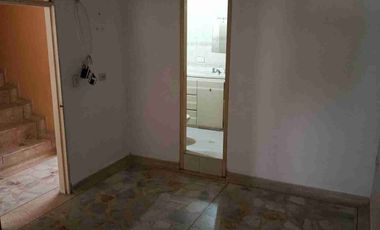 VENDO CASA CERCA AL COLEGIO DIVINO NIÑO VILLA FLOR 4 PLANTAS CASA PROVENZA