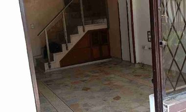 VENDO CASA CERCA AL COLEGIO DIVINO NIÑO VILLA FLOR 4 PLANTAS CASA PROVENZA