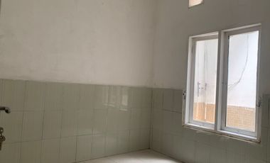 JUAL HARGA BU! MURAH BANGET! Rumah di dekat Summarecon Bekasi di Jalan Utama Jalur MRT