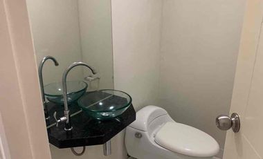 Lindo departamento con parque privado zona embajada, Upc