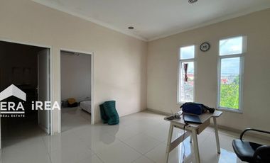 RUKO 2 LANTAI DIJUAL DI COLOMADU DEKAT HOTEL ALANA, LORIN HOTEL DAN RS MATA SOLO