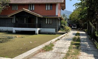 Villa Garut TERMURAH View Pegunungan 180derajat dekat Hotel Santika dekat Jalan Raya Bandung Garut Udara Sejuk untuk Guest House Resort Cafe Garut