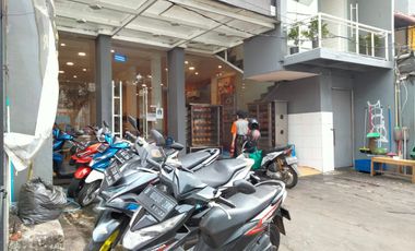 Gedung Ex Resto 2 Lantai Samping Margocity dan Dekat Detos Mall Depok Jawa Barat Sangat Cocok Buat Usaha Resto , Hotel , Kos2an Eklusive ,Klinik dan K