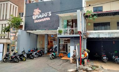 Gedung Ex Resto 2 Lantai Samping Margocity dan Dekat Detos Mall Depok Jawa Barat Sangat Cocok Buat Usaha Resto , Hotel , Kos2an Eklusive ,Klinik dan K