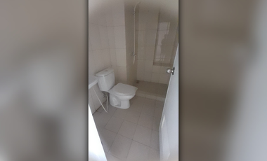 Sewa Apartemen Springlake Summarecon Bekasi 3BR – View Penabur!