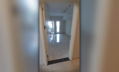 Sewa Apartemen Springlake Summarecon Bekasi 3BR – View Penabur!