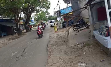 Jual Tanah plus gratis Kios Luas Tanah 110 m² Lokasi strategis Pinggir Jalan Utama Harga Rp.335 Jt