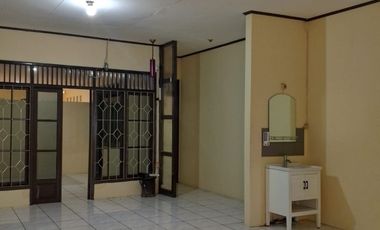 Sewa Rumah Siap Huni di Cipete, Jakarta Selatan - Ideal untuk Kantor