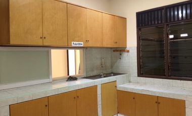 Sewa Rumah Siap Huni di Cipete, Jakarta Selatan - Ideal untuk Kantor