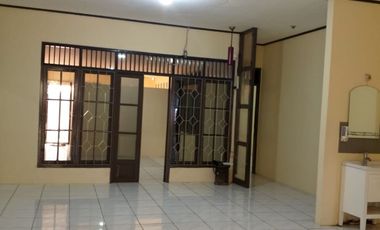 Sewa Rumah Siap Huni di Cipete, Jakarta Selatan - Ideal untuk Kantor