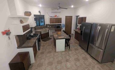 Venta quinta texana 5 recámaras paneles alberca 1700m2