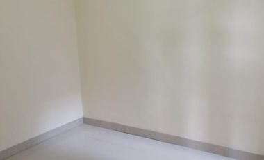 Y. Dijual rumah dibawah harga pasar rumah Minimalis Spring Garden Residence buah batu
