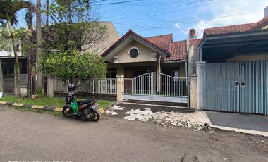 TERMURAH SEKOMPLEK BATUNUNGGAL INDAH RUMAH LUAS 126/110 HARGA1,2M  BANDUNG