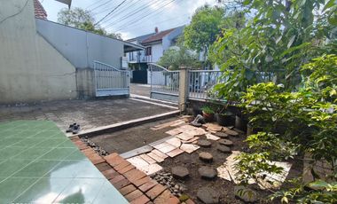 TERMURAH SEKOMPLEK BATUNUNGGAL INDAH RUMAH LUAS 126/110 HARGA1,2M  BANDUNG