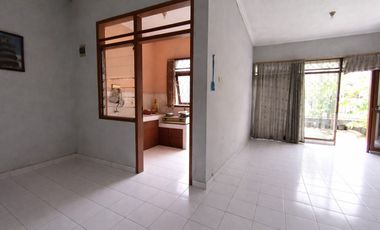 TERMURAH SEKOMPLEK BATUNUNGGAL INDAH RUMAH LUAS 126/110 HARGA1,2M  BANDUNG