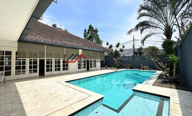 For Rent Rumah Bagus Private Pool di Kemang Jakarta Selatan