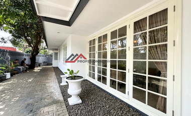 For Rent Rumah Bagus Private Pool di Kemang Jakarta Selatan