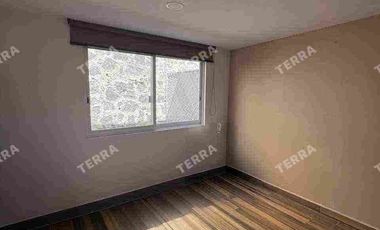 RENTA DE HERMOSA CASA EN ZONA CASCATTA LOMAS DE ANGELÓPOLIS PUEBLA. 4 recámaras