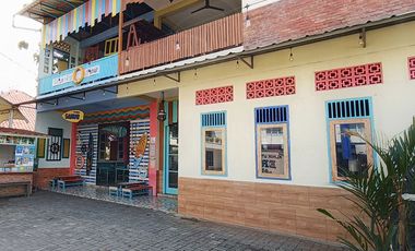 Dijual Ruko/Ruang Usaha 2 Lantai di Lokasi Potensial, Tanah Baru, Beji, Depok. Sekitar Banyak Perumahan.