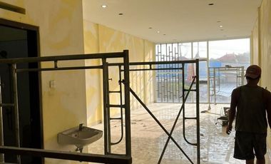 Ruko Bagus 3 Lantai Dijual, di Mahendradatta, Denpasar Barat Area