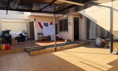 Excelente Oportunidad de Inversión: Propiedad Multiresidencial en Sector Consolidado