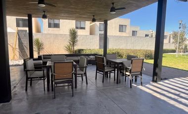 CASA en Dominio cumbres en esquina