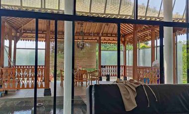 Villa Subang Curugrendeng Jalan Cagak terawat jual cepat ada Kebun Jeruk Alpokat,Durian dan sebagainya
