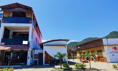 Venta de Edificio Comercial en Puerto Lopez Manabi