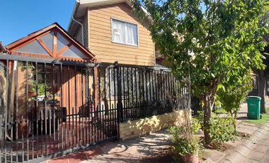 Casa en Venta San Bernardo | 4D 3B | Condominio Las Palmas II | Metrotren 5 Pinos