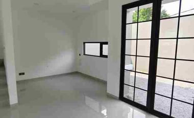 Rumah baru 2 lantai di kawasan Bandung Utara premium Setiabudi - Pondok Hijau. Cash Back PPN