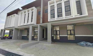 Rumah baru 2 lantai di kawasan Bandung Utara premium Setiabudi - Pondok Hijau. Cash Back PPN