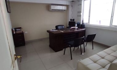 Venta de Edificio Comercial en Manta Zona Sur