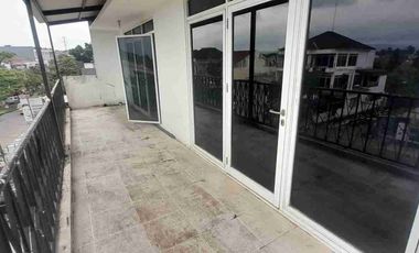 Disewakan 2 ruko gandeng 3 lantai di area strategis Pandu raya Bogor
