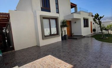 Casa, Costa Laguna, Ojos del Salar