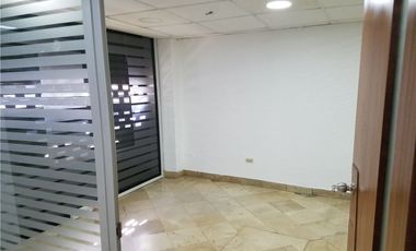 Local Comercial Se Alquila En Manta Sector Centro