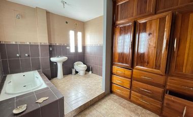 Venta de Casa Independiente en Portoviejo