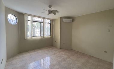 Venta de Casa en Manta Zona Norte Los Almendros