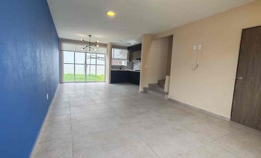 CASA EN RENTA EN VILLAS SAN FERNANDO, CALIMAYA, EDO DE MEXICO