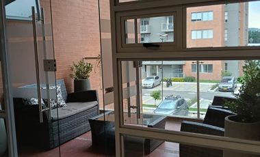 Apartamento moderno en venta en Mosquera | Balcón, chimenea y zonas premium