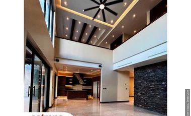 RESIDENCIA EN VENTA CON TERRAZA Y ALBERCA EN MISION DE LOS LAGOS CIUDAD JUAREZ