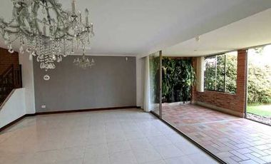 Casa en Venta Loma de Los Benedictinos Envigado